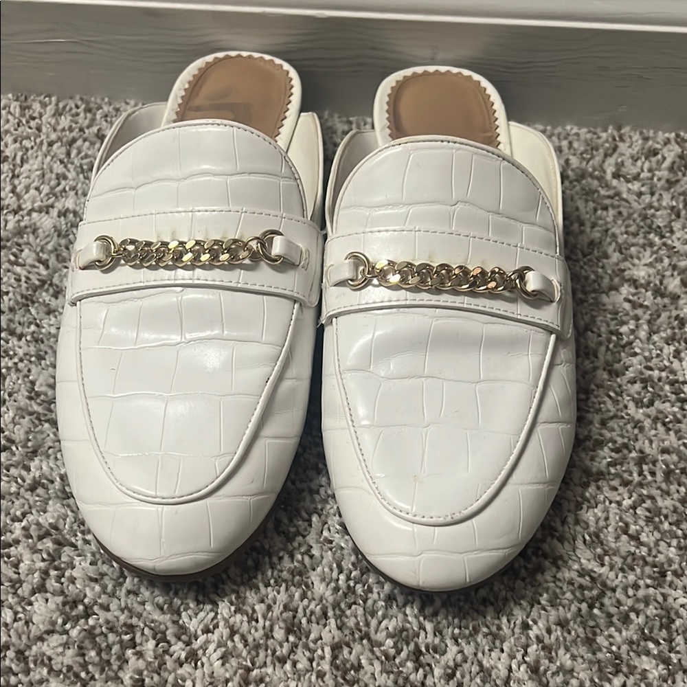 Circus by Sam Edelman White Croc-Embossed Chain Mule Flats
